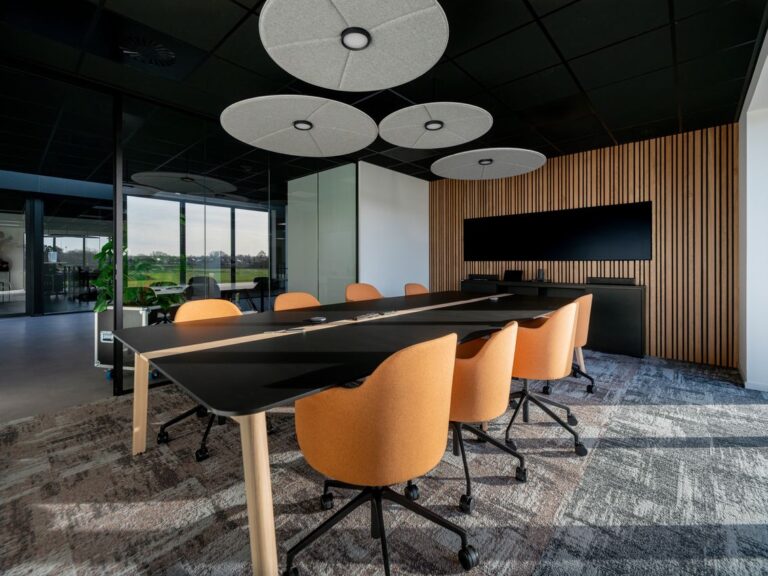 piège à son dans une salle de réunion à bordeaux