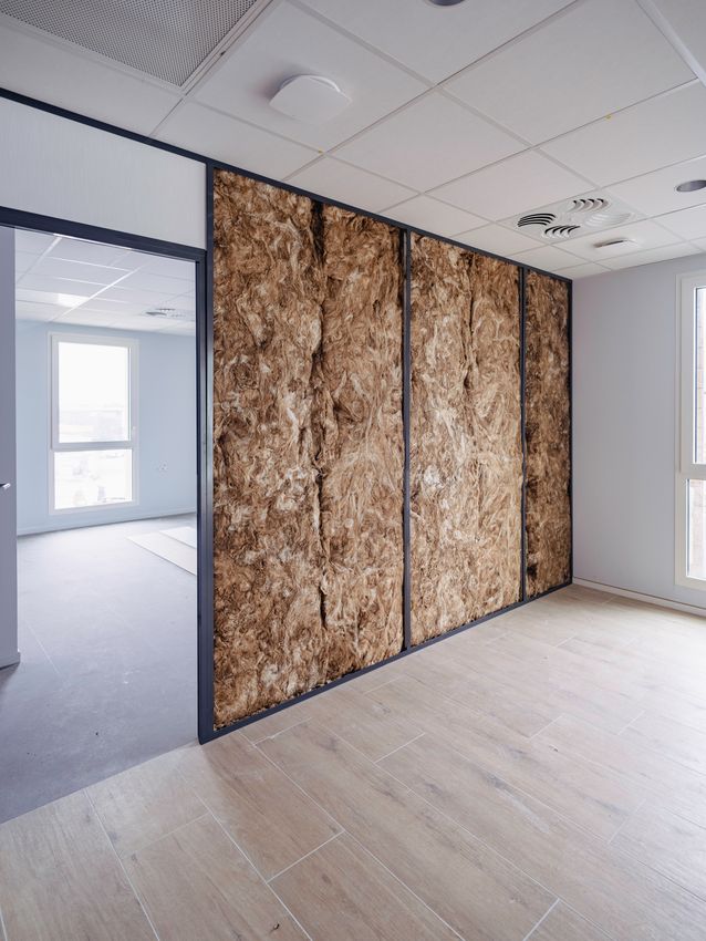 isolation d'une cloison d'un bureau à bordeaux