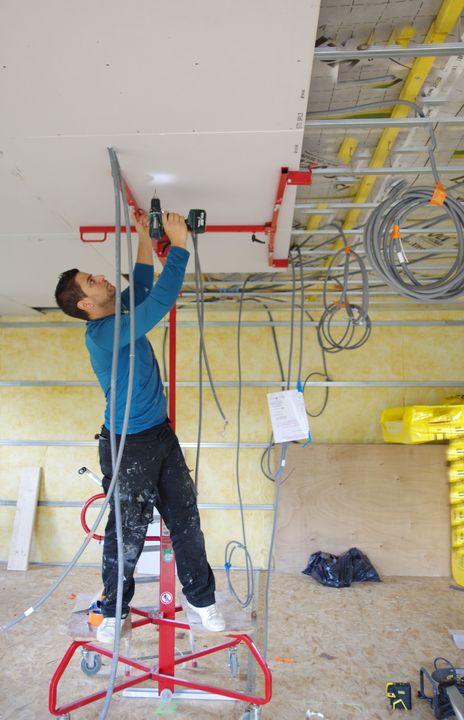 Plaquiste à Pessac qui pose un faux plafond
