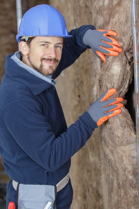 Isolation acoustique des murs périphériques avec panneaux isolants sur ossature à Audenge