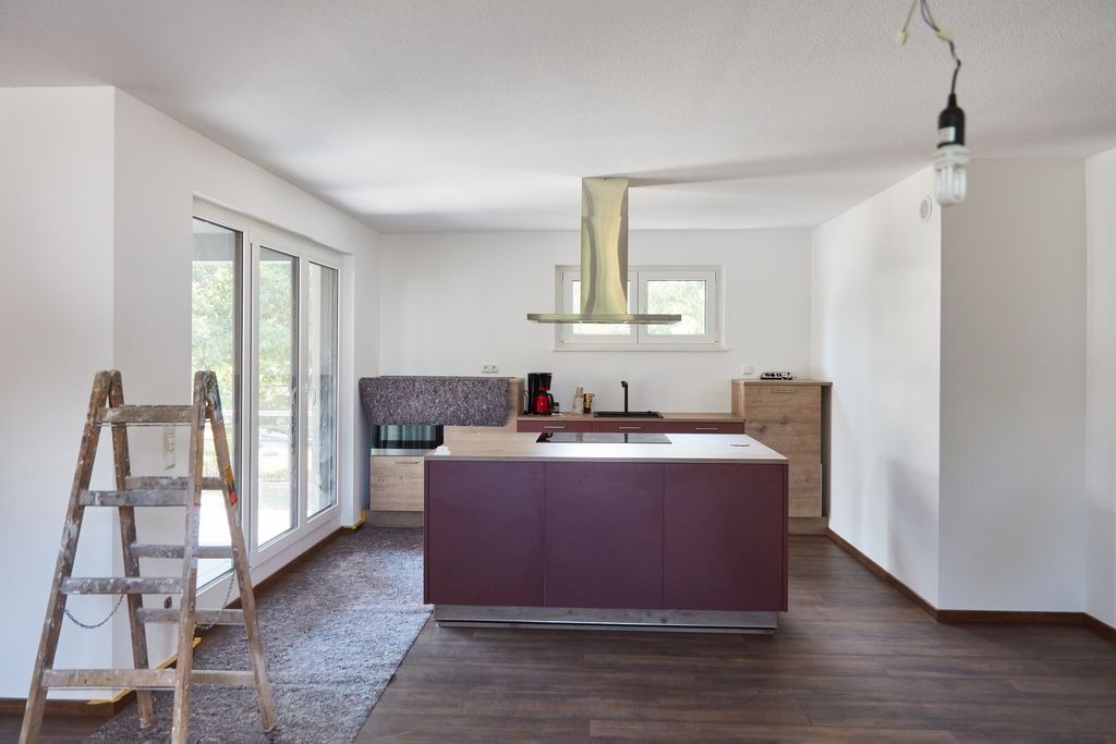 Rénovation cuisine ouverte maison à Carbon-Blanc par Acoustiques Solutions artisan RGE