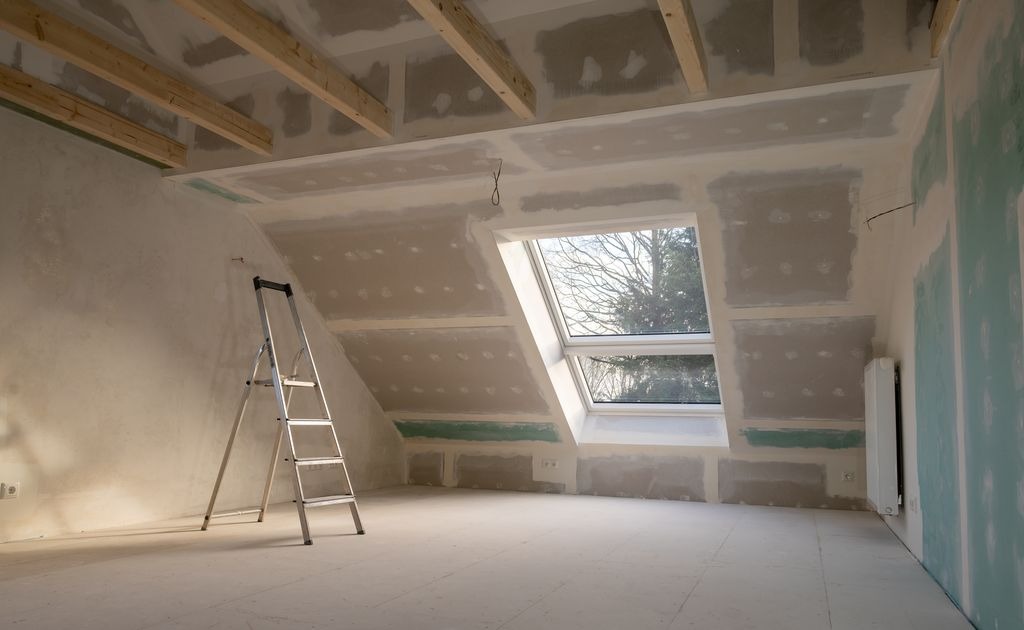 Aménagement combles plaques de plâtre à Sainte-Eulalie – Acoustiques Solutions
