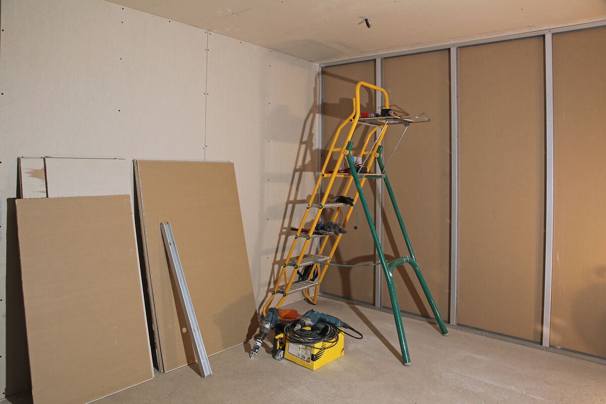 Rénovation d'une pièce en plaques de plâtre par un plaquiste